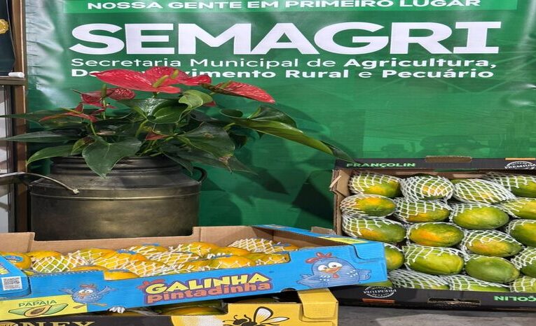 Secretaria de Agricultura de Medeiros Neto marca presença no Abre Safra 2025 da Bahia Coffe