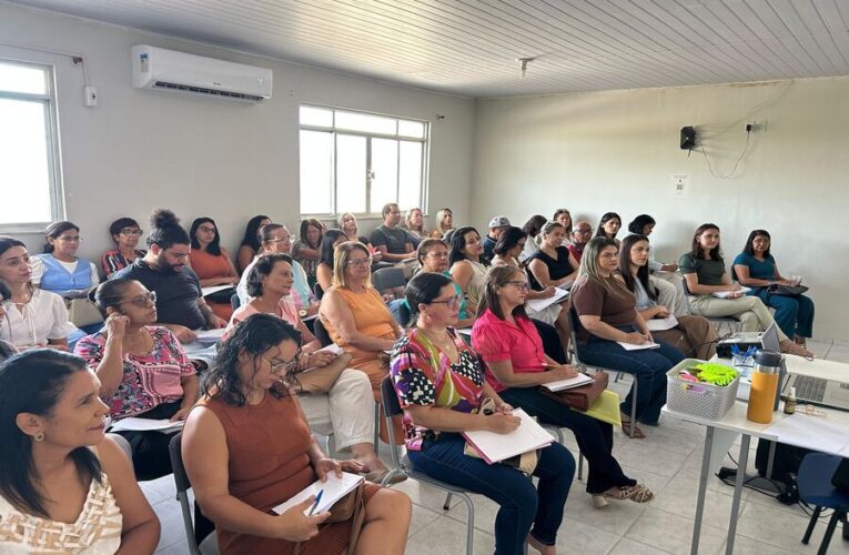 Medeiros Neto: formação para diretores e coordenadores aborda estratégias de inclusão de alunos com autismo.