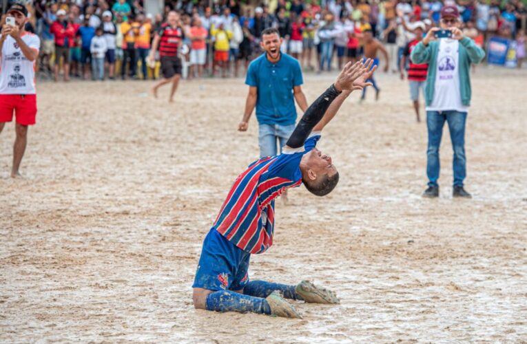 Prefeitura de Teixeira de Freitas celebrou o 1º de Maio com esporte, geração de renda e cidadania; confira.