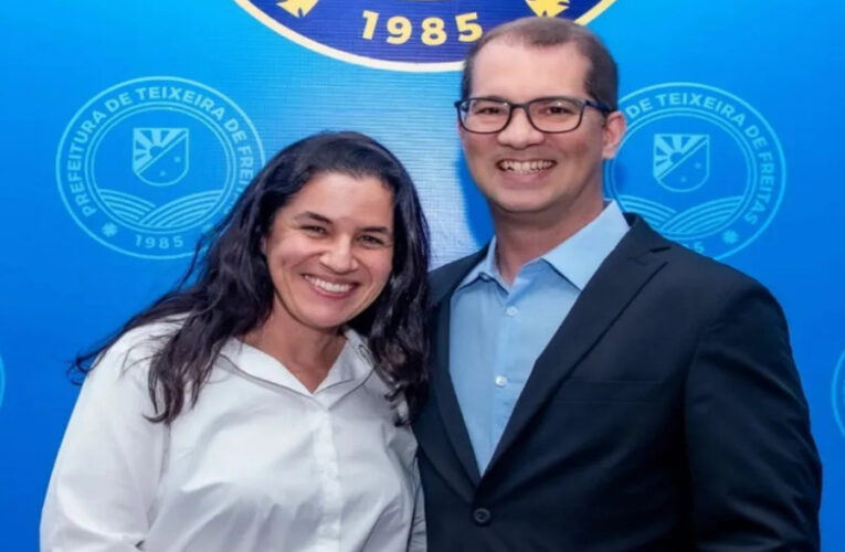 Prefeito de Teixeira de Freitas confirma: Drª Penélope Belitardo, será sua pré-candidata a deputada estadual nas eleições de 2026.
