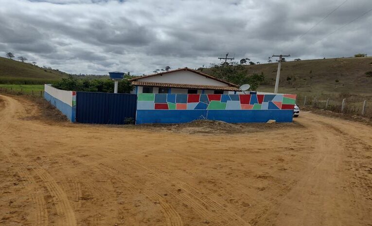 Repúdio: Escola Municipal Dom Pedro I é alvo de furto no interior de Medeiros Neto