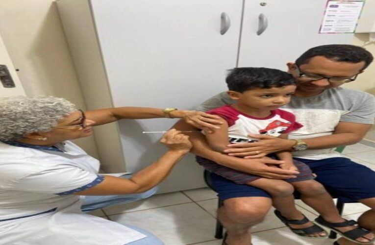 Teixeira de Freitas mobiliza população e bate recorde de vacinação.