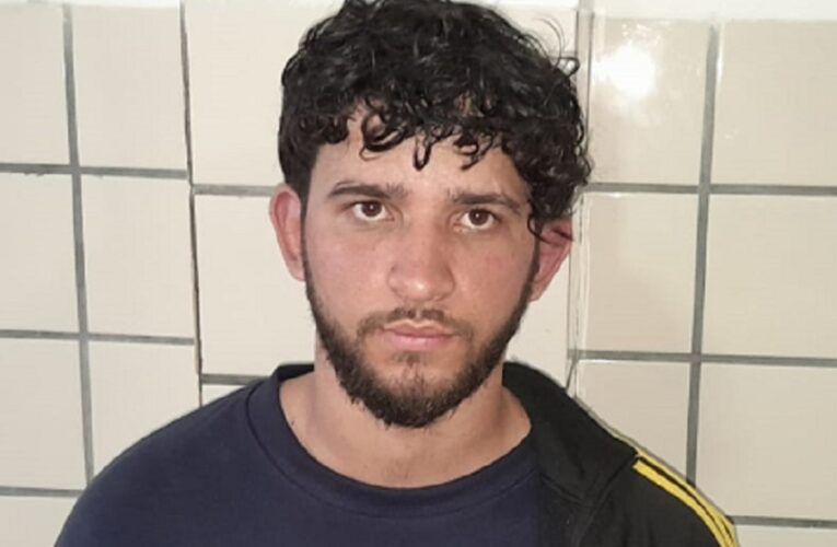 Motorista de aplicativo é preso ao tentar arremessar celulares e drogas para dentro do presídio de Teixeira de Freitas